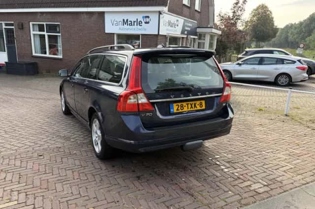 Volvo V70 (2012) thumbnail 3