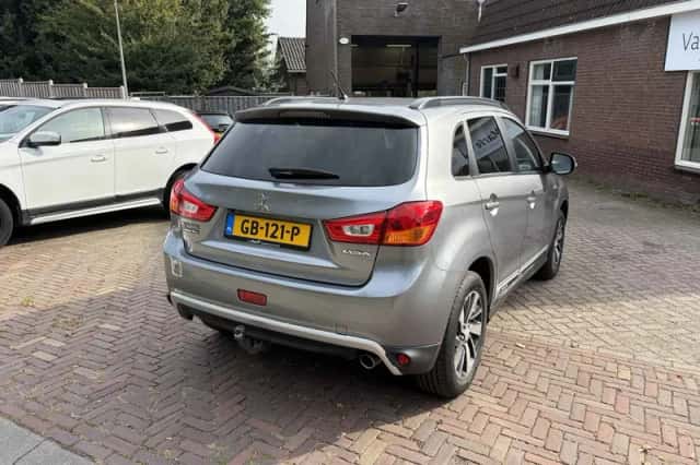 Mitsubishi ASX (2015) thumbnail 4