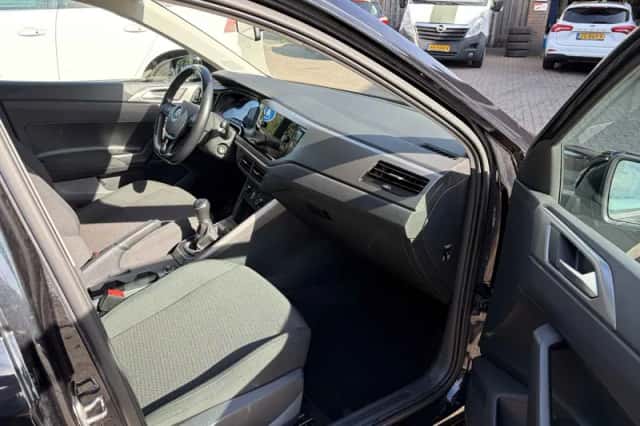 Volkswagen Polo (2019) thumbnail 5