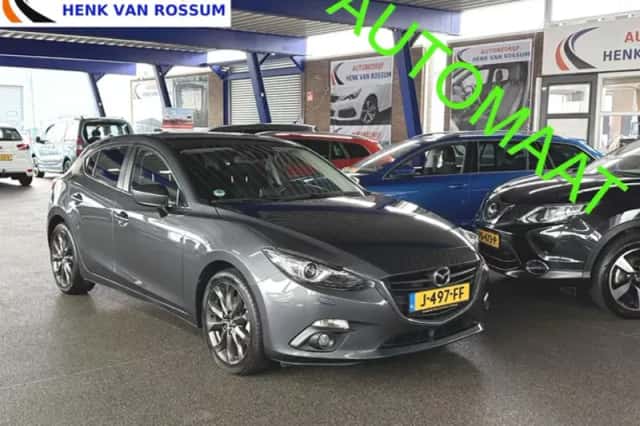 Mazda 3 (2015) thumbnail 1
