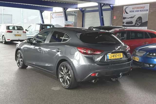 Mazda 3 (2015) thumbnail 4