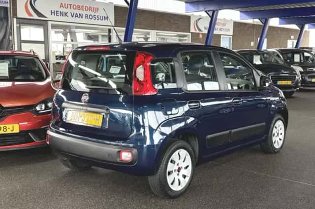 Fiat Panda (2015) thumbnail 2