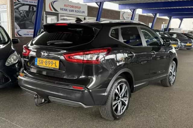 Nissan Qashqai (2018) thumbnail 2