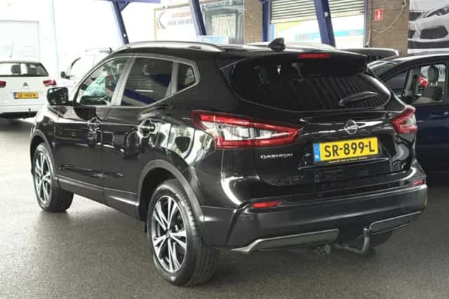 Nissan Qashqai (2018) thumbnail 4