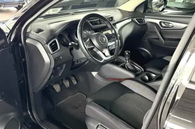 Nissan Qashqai (2018) thumbnail 5