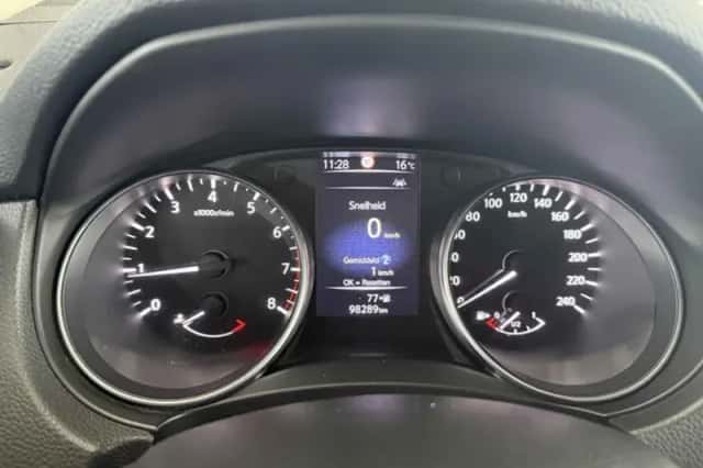 Nissan Qashqai (2018) thumbnail 6