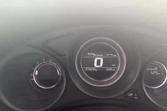 Citroën C4 (2016) thumbnail 6