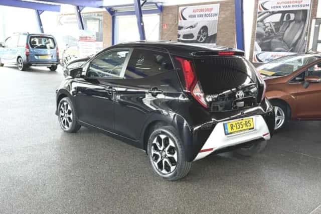 Toyota Aygo (2021) thumbnail 5