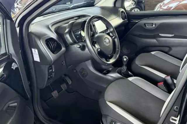 Toyota Aygo (2021) thumbnail 6