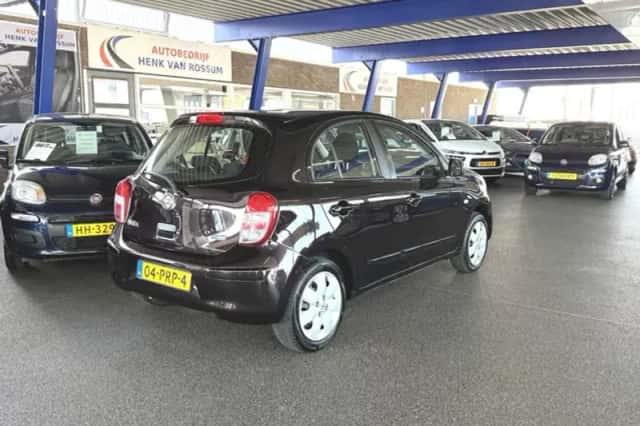 Nissan Micra (2011) thumbnail 2