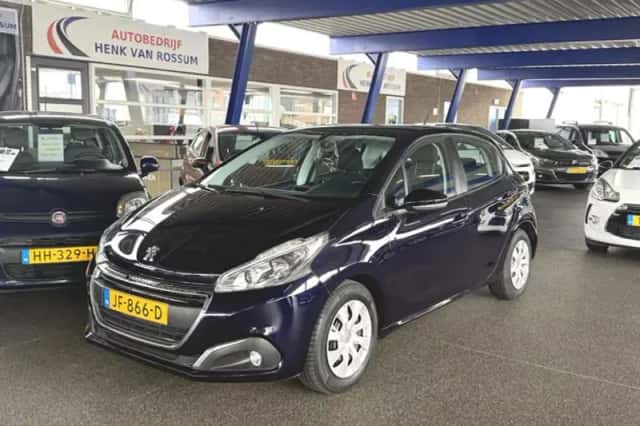 Peugeot 208 (2016) thumbnail 3