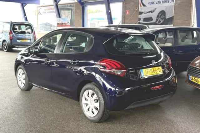 Peugeot 208 (2016) thumbnail 4