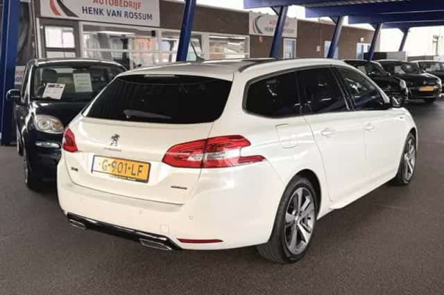 Peugeot 308 (2019) thumbnail 2