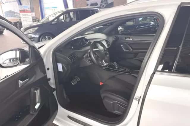 Peugeot 308 (2019) thumbnail 5