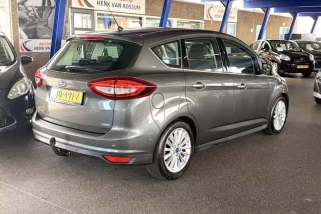 Ford C-Max (2016) thumbnail 2