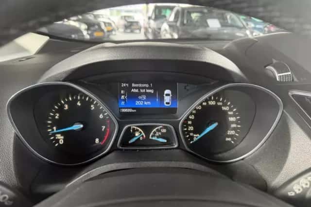 Ford C-Max (2016) thumbnail 6