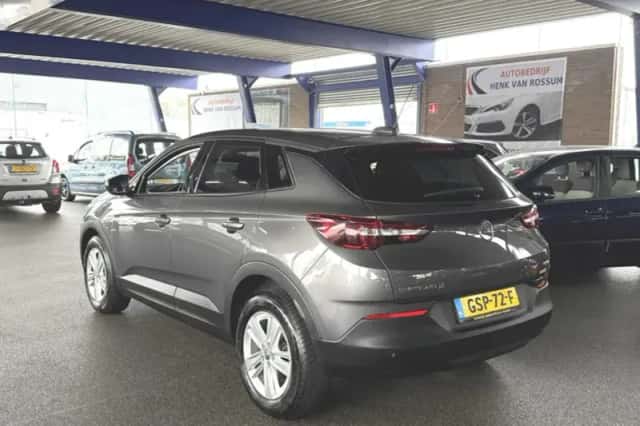 Opel Grandland (2018) thumbnail 4