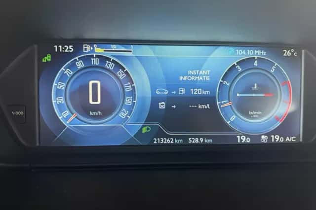 Citroën C4 Picasso (2013) thumbnail 6
