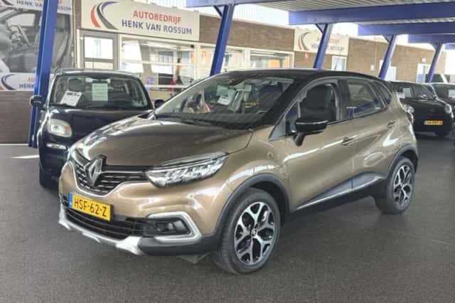 Renault Captur (2017) thumbnail 3