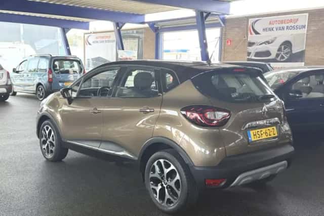 Renault Captur (2017) thumbnail 4