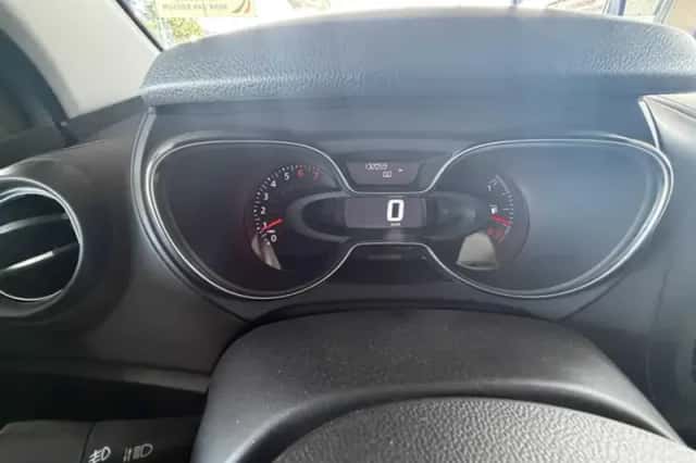 Renault Captur (2017) thumbnail 6