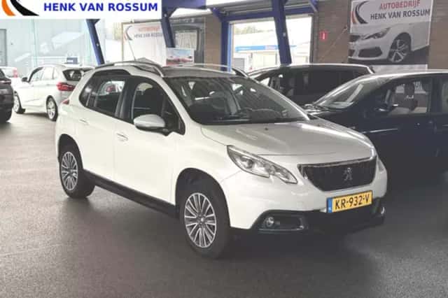 Peugeot 2008 (2016) thumbnail 1