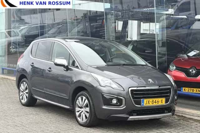 Peugeot 3008 (2016) thumbnail 1