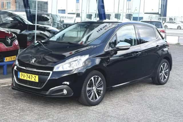 Peugeot 208 (2017) thumbnail 4