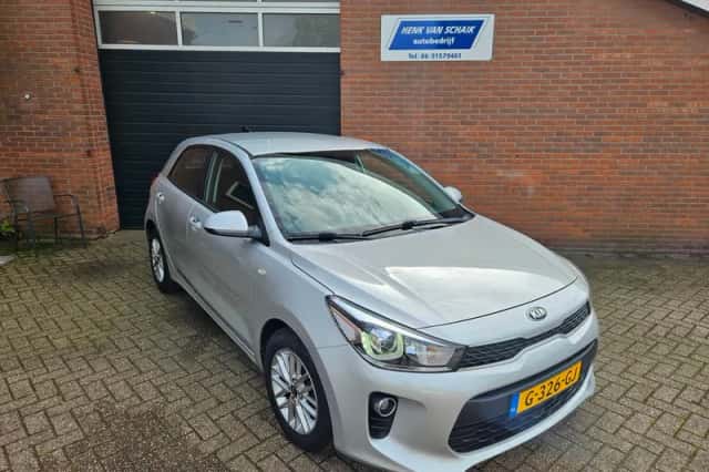 Kia Rio (2019) thumbnail 2