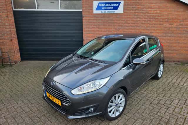 Ford Fiesta (2016) thumbnail 1