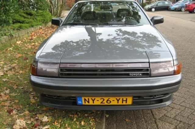 Toyota Celica (1986) thumbnail 6