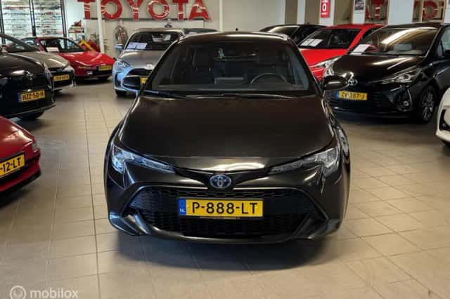 Toyota Corolla (2022) thumbnail 3