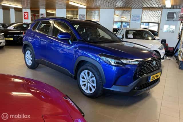 Toyota Corolla Cross (2024) thumbnail 5
