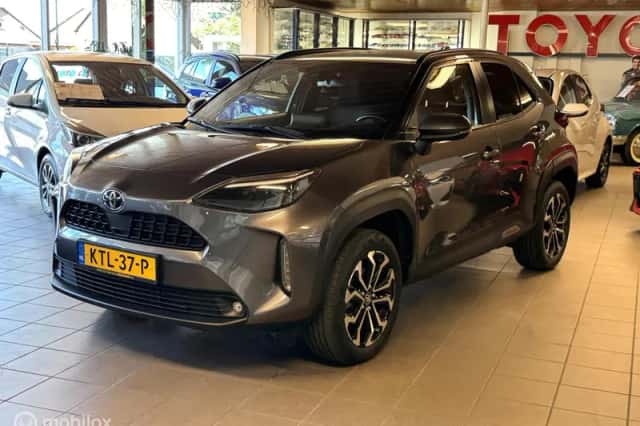 Toyota Yaris Cross (2023) thumbnail 2