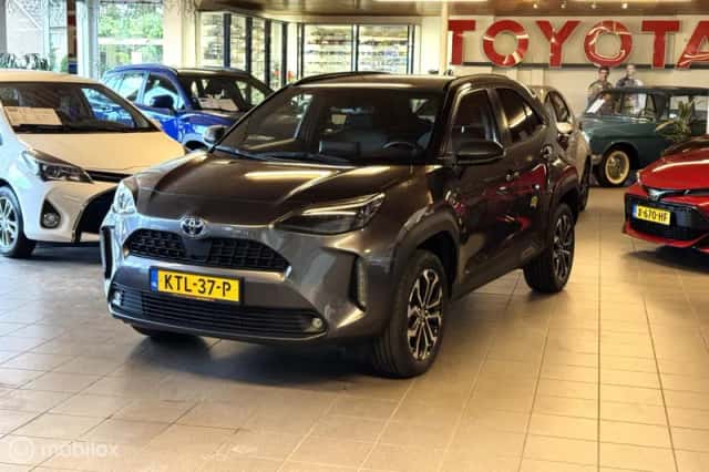 Toyota Yaris Cross (2023) thumbnail 3