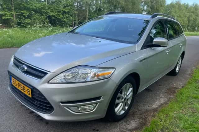 Ford Mondeo (2011) thumbnail 1