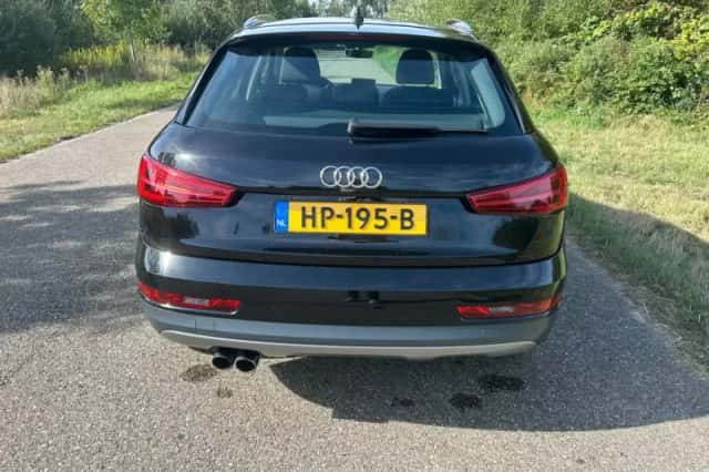 Audi Q3 (2015) thumbnail 4
