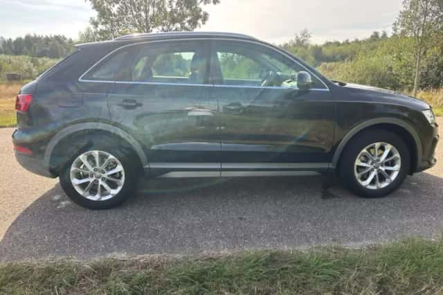 Audi Q3 (2015) thumbnail 6