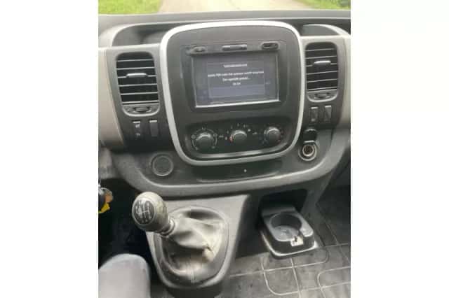 Renault Trafic (2017) thumbnail 6