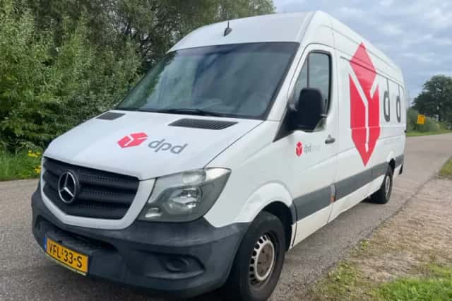 Mercedes-Benz Sprinter (2016) thumbnail 1