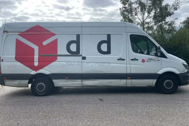 Mercedes-Benz Sprinter (2016) thumbnail 3