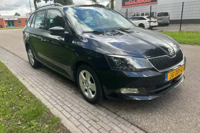 Škoda Fabia (2016) thumbnail 2