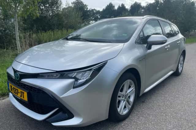 Toyota Corolla (2021) thumbnail 1