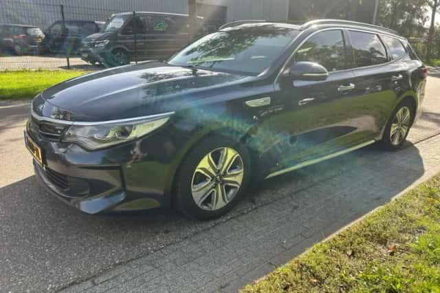 Kia Optima (2018) thumbnail 1