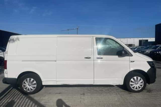Volkswagen Transporter (2017) thumbnail 5