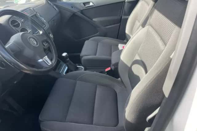 Volkswagen Tiguan (2010) thumbnail 6
