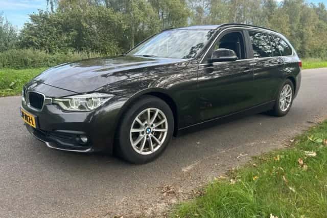 BMW 3-Serie (2016) thumbnail 1