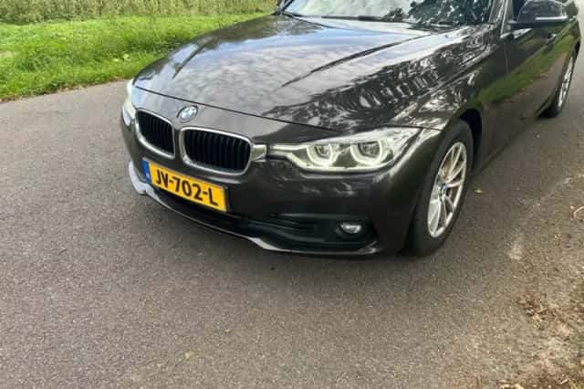 BMW 3-Serie (2016) thumbnail 2