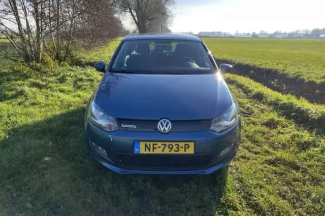 Volkswagen Polo (2017) thumbnail 2