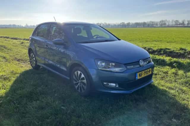 Volkswagen Polo (2017) thumbnail 3